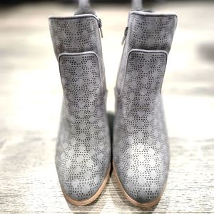 Carlos Santana Shoes